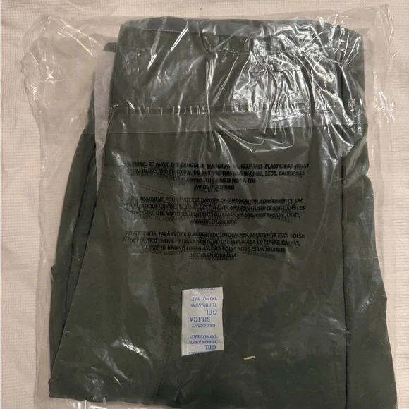 Figs Dowa Moss pants XS petite - Picture 2 of 6